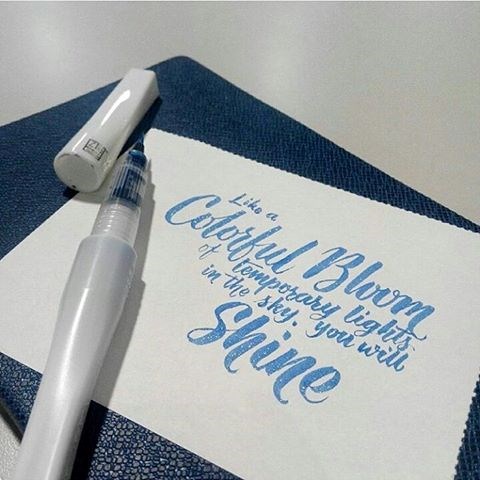 Bút kim tuyến ZIG Wink of Stella Brush, cây lẻ