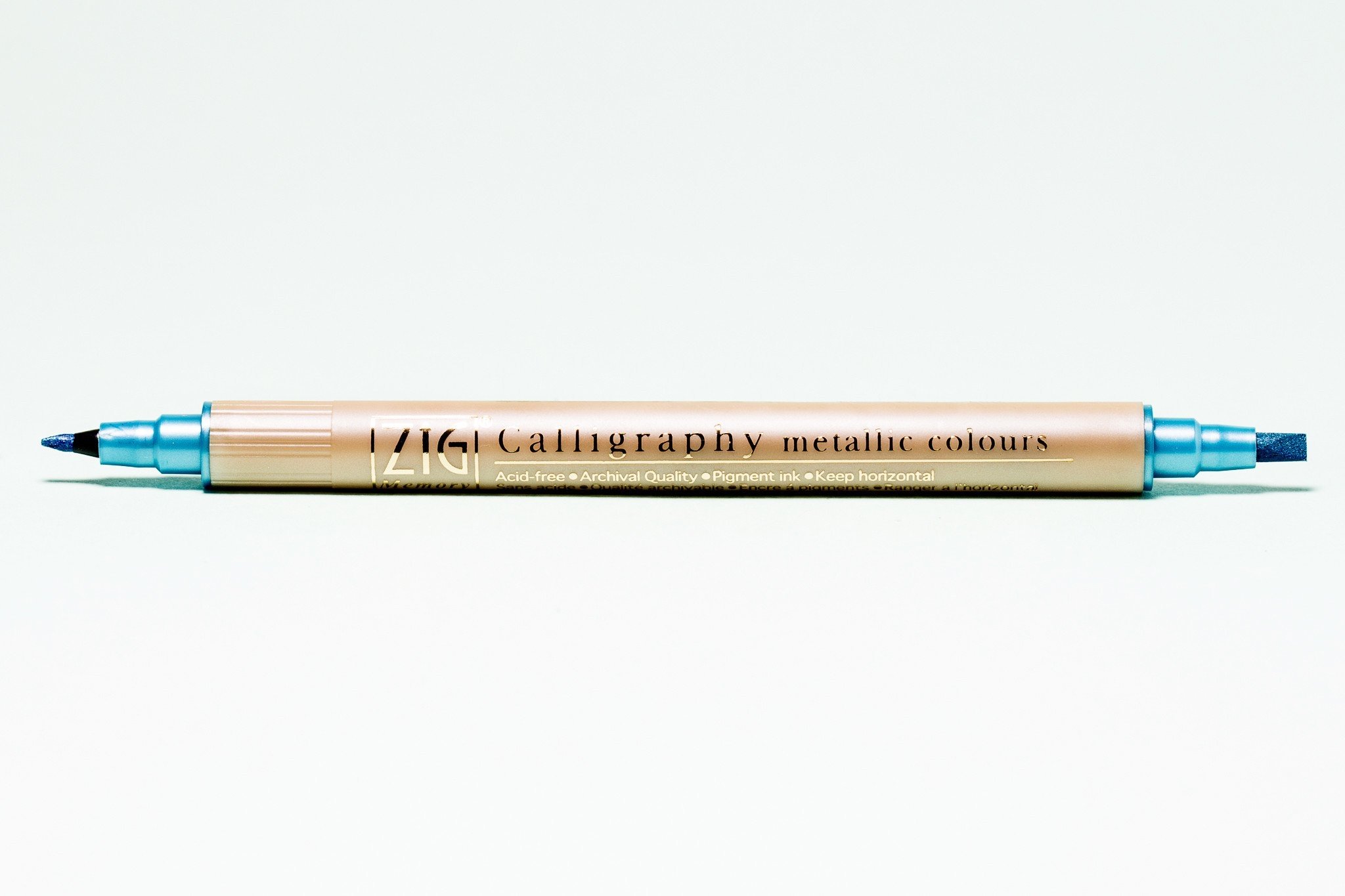 Bút viết Zig Calligraphy Metallic Colours, cây lẻ