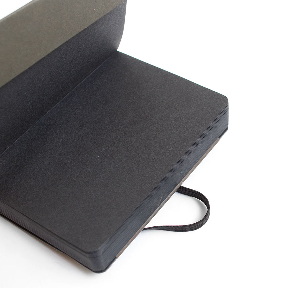 Sổ vẽ giấy đen Pentalic Traveler Midnight