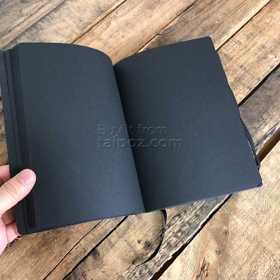 Sổ vẽ giấy đen Pentalic Traveler Midnight