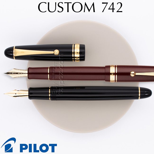 Bút máy Pilot Custom 742