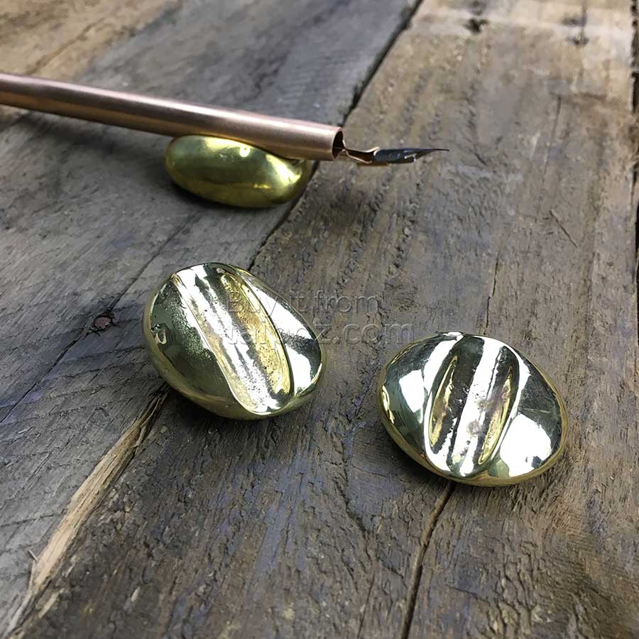 Đồ gác bút bằng đồng Pica