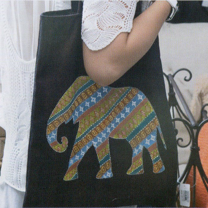 Màu vẽ trên vải Decola