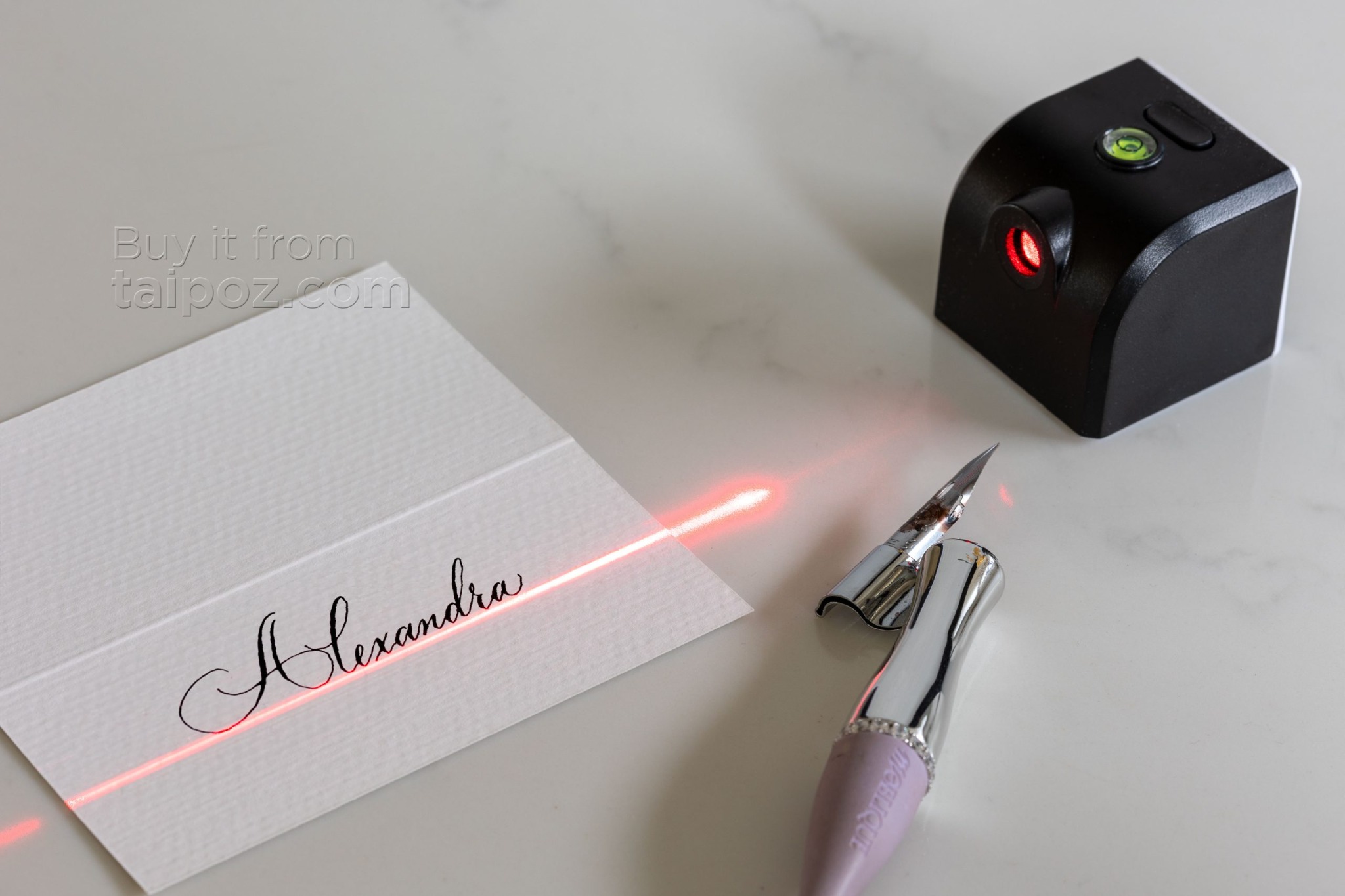 Thước laser chiếu đường kẻ calligraphy