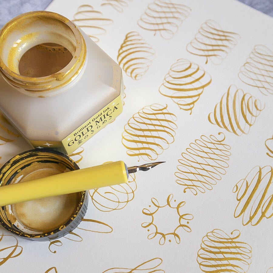 Mực Kuretake Mica Ink, Gold/ Silver